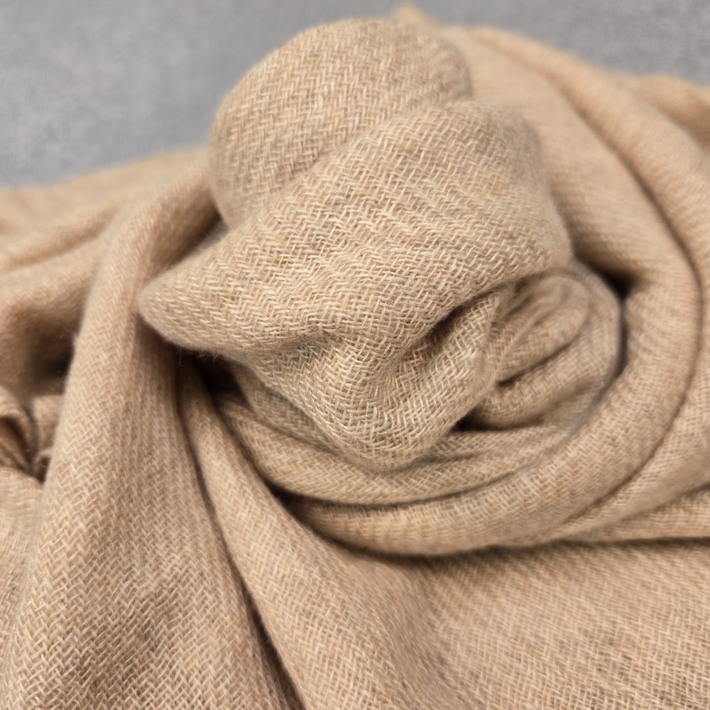100% Cashmere Scarf Wrap Shawl Beige Camel Oversized Handloomed Nepal 80" Soft - Picture 3 of 7